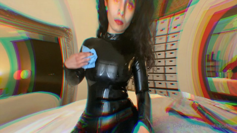 Mistress Sophia Sahara - Evening everyone... little latex tease for you 41 hands